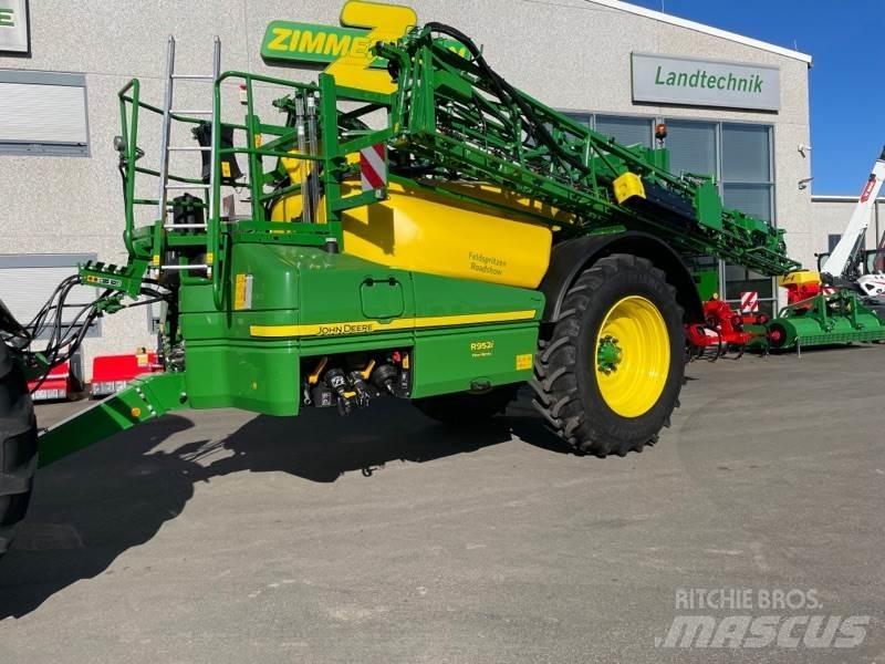 John Deere R952i Прицепные опрыскиватели