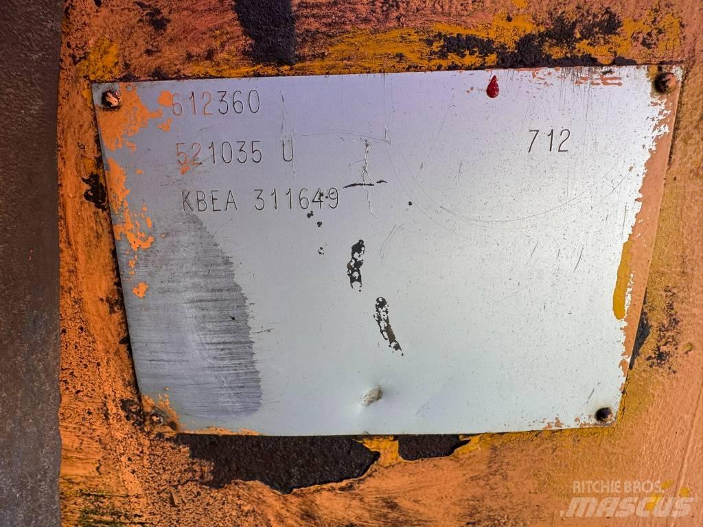 JCB 712 Шарнирно-сочленённые самосвалы