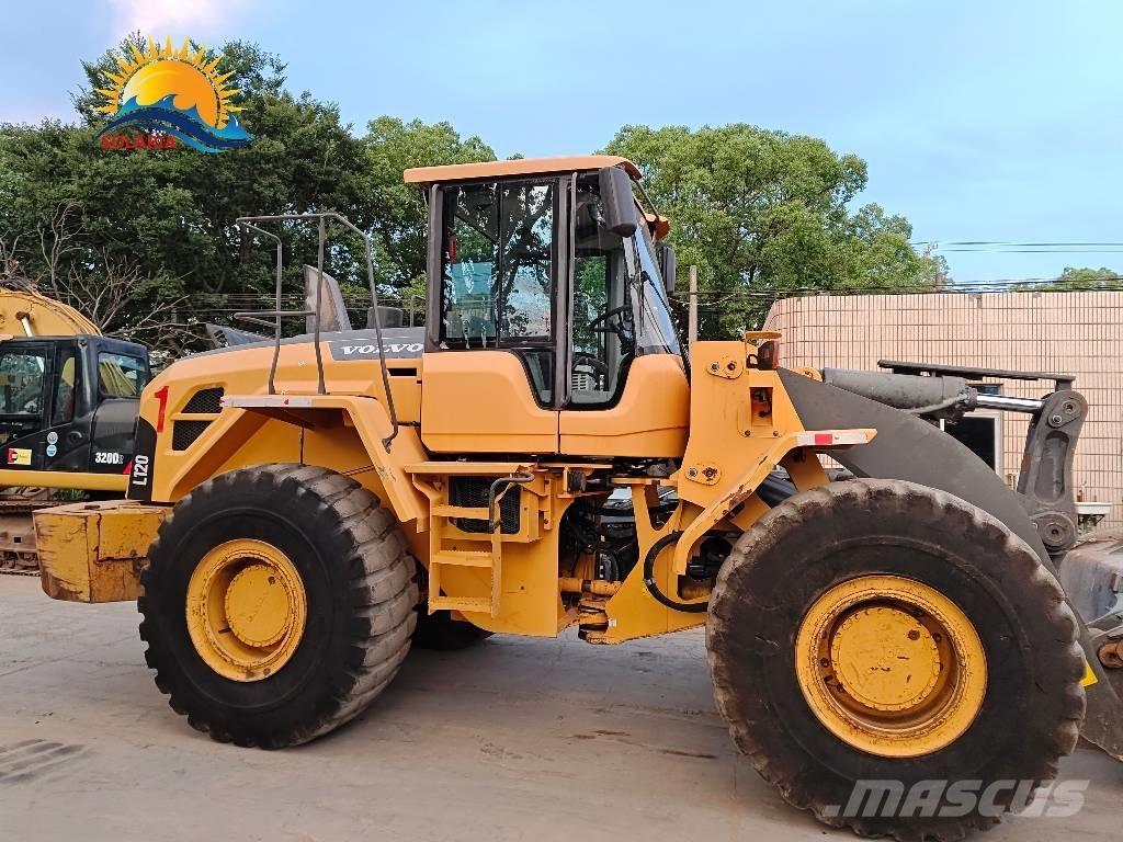 Volvo L 120 Фронтальные погрузчики