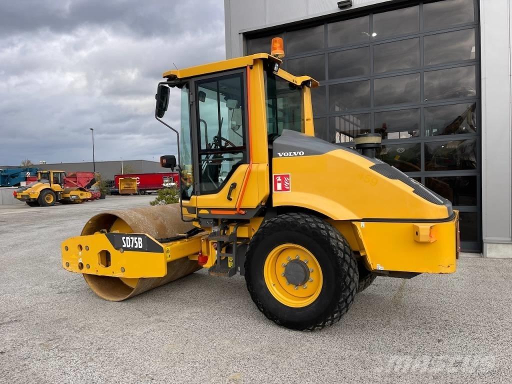 Volvo SD 75 B Грунтовые катки