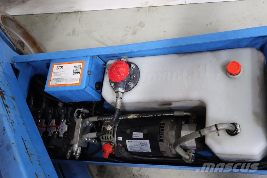 Mantall XE140W Ножничные подъемники