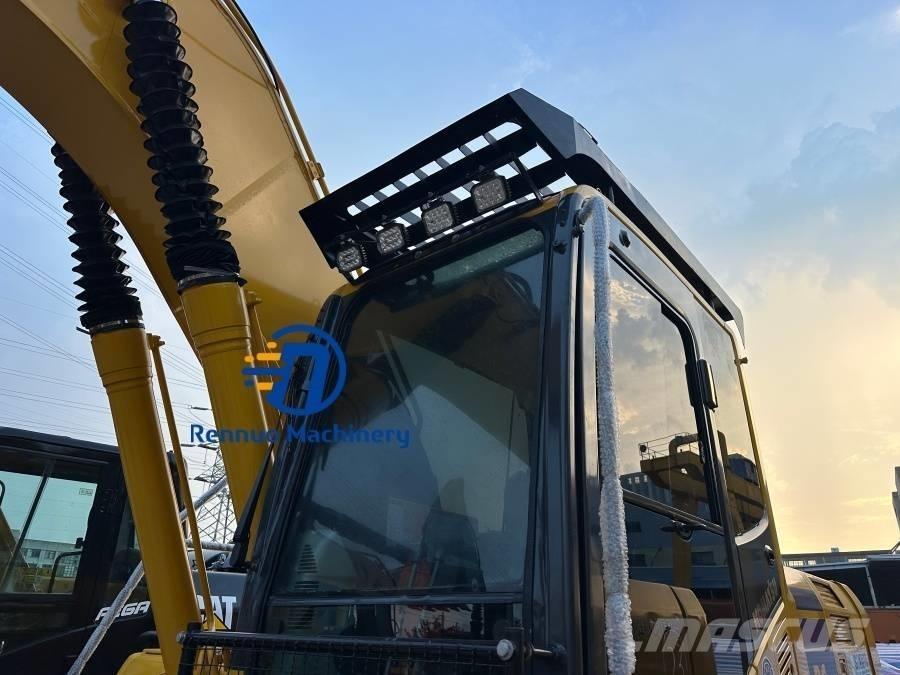 Komatsu PC 220-8 Гусеничные экскаваторы