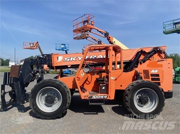 SkyTrak 10054 Телескопические погрузчики