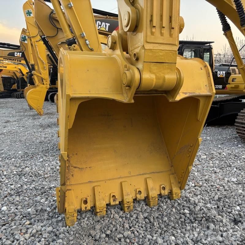 Komatsu PC 450 Гусеничные экскаваторы