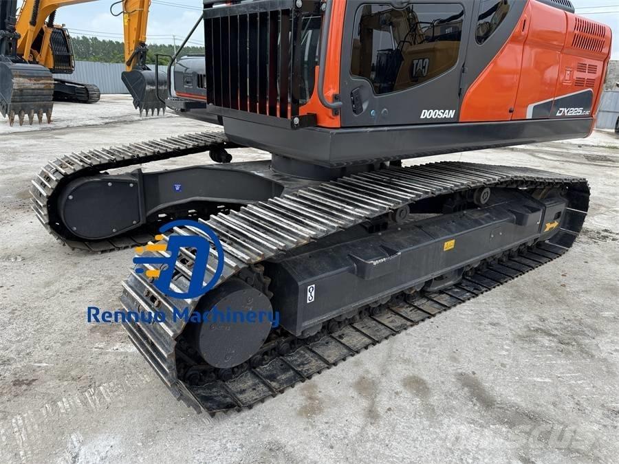 Doosan DX 225 LC-9C Гусеничные экскаваторы