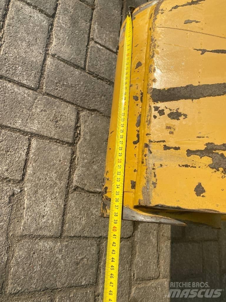 CAT Overslag arm Экскаваторные стрелы