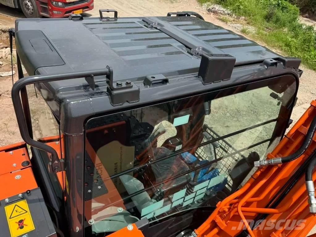 Hitachi ZX 130-6 Гусеничные экскаваторы