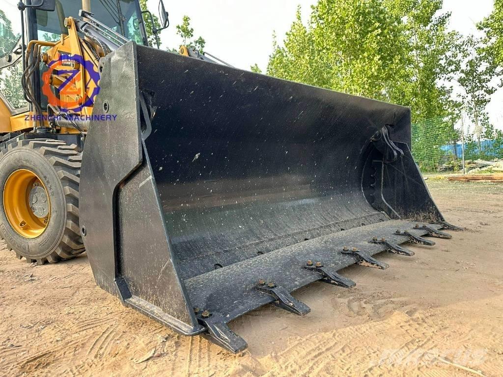 Sany BHL 95 Экскаваторы-погрузчики