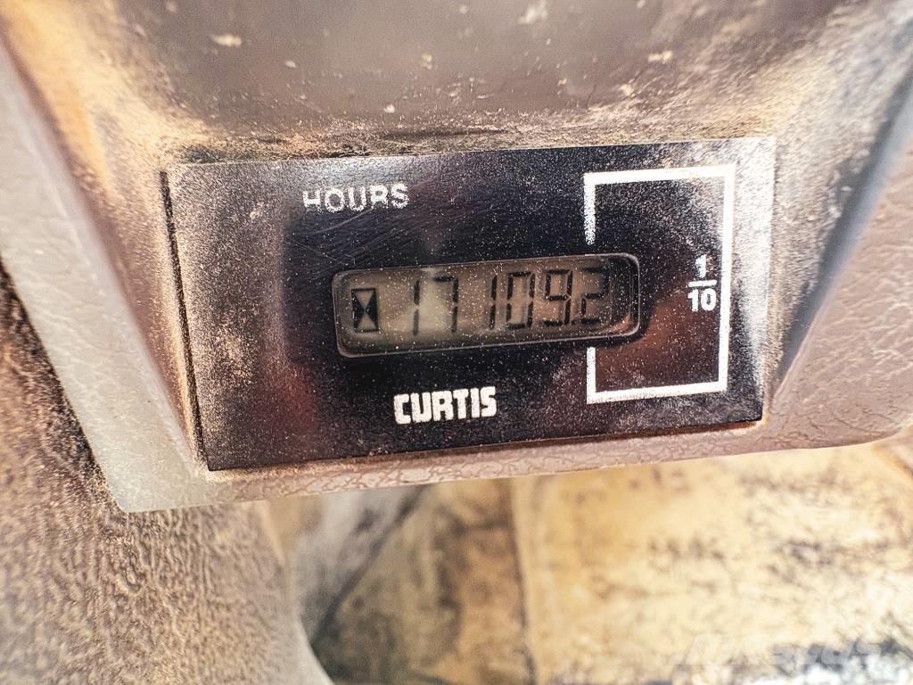 Doosan DL 300 Фронтальные погрузчики