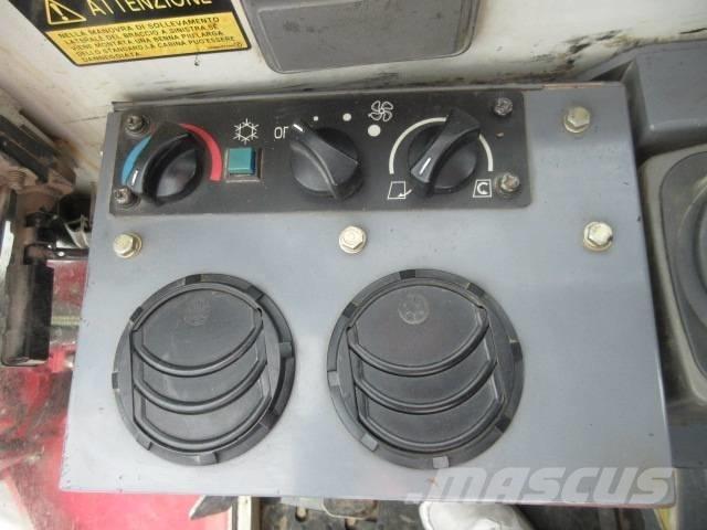 Takeuchi TB 153 FR Мини-экскаваторы