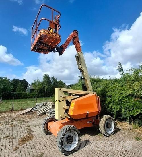JLG 340 AJ Коленчатые подъемники