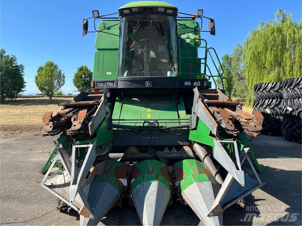 John Deere 2058 Зерноуборочные комбайны