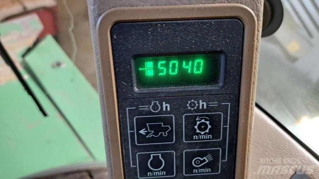 John Deere 2058 Зерноуборочные комбайны