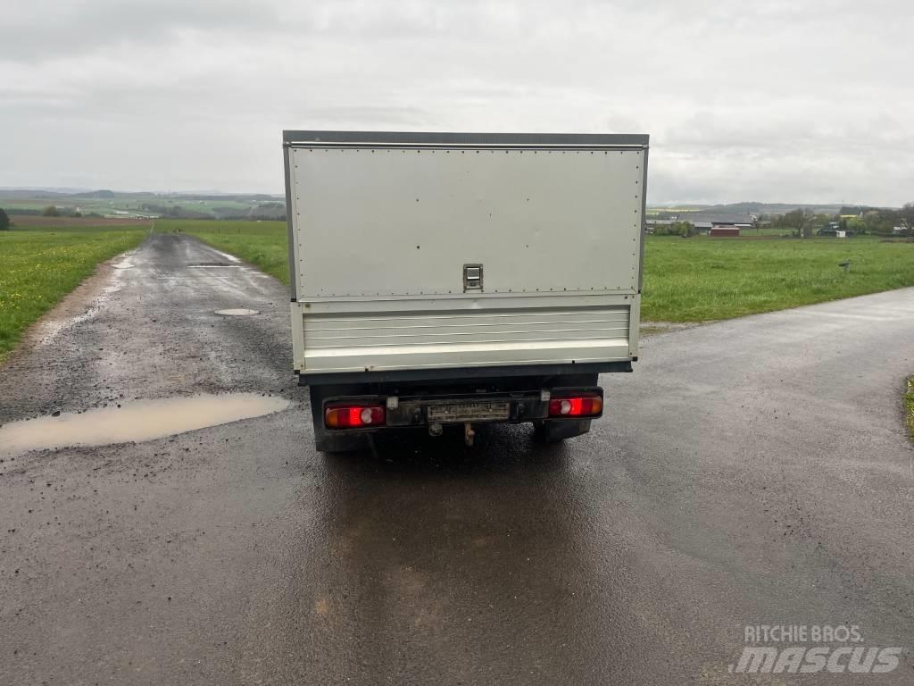 Volkswagen T5 Грузовики-Фургоны