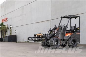 Cast 830D CARBON Малые погрузчики