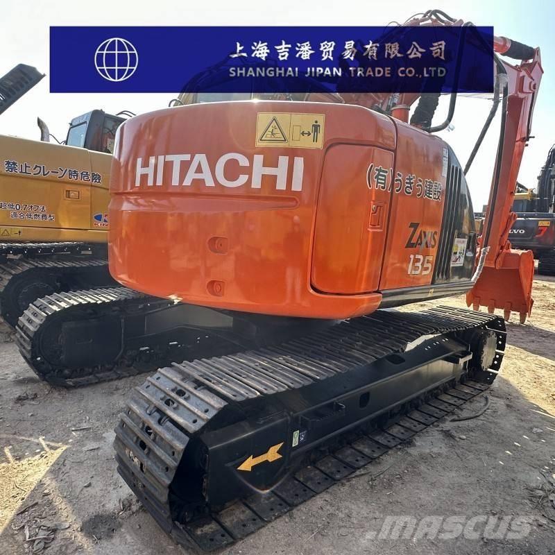 Hitachi ZX 135 Гусеничные экскаваторы