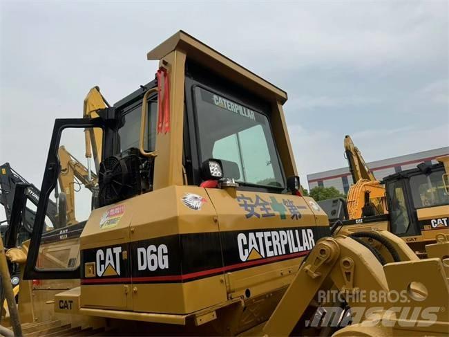 CAT D 6 G Гусеничные бульдозеры