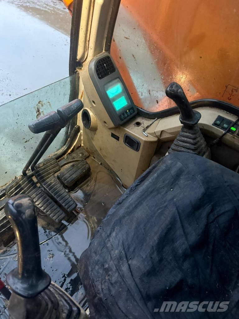 Doosan DX 140 LC Гусеничные экскаваторы