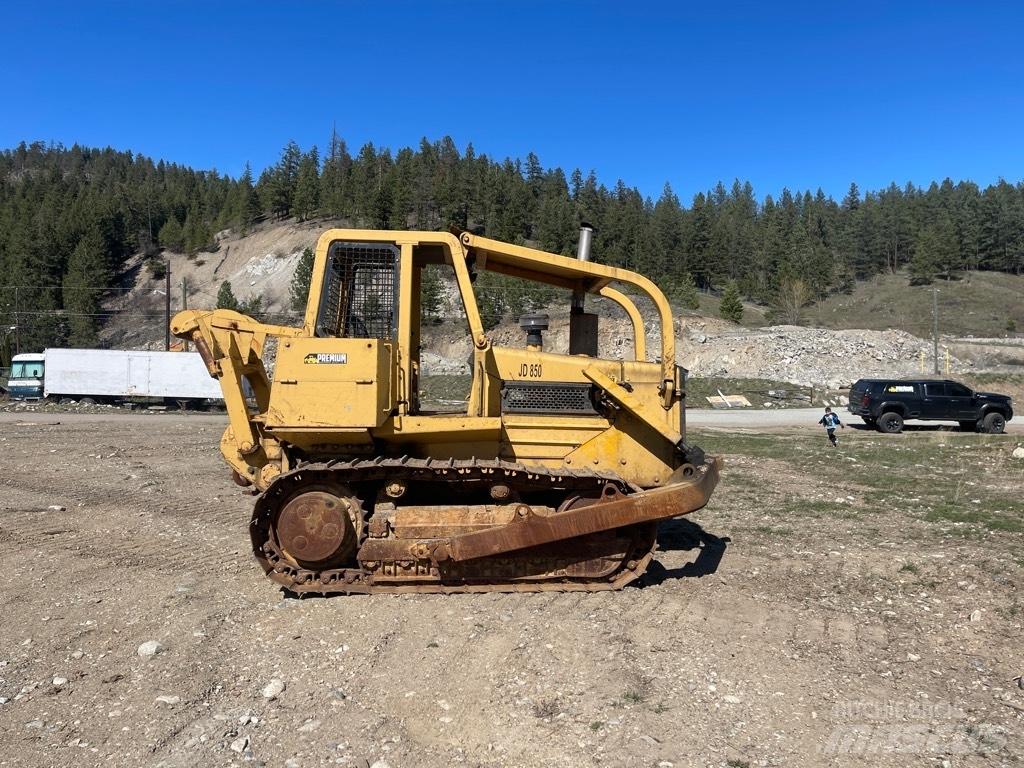DEERE 850 Гусеничные бульдозеры