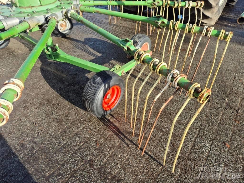 Krone Swadro 46 Рядковые косилки