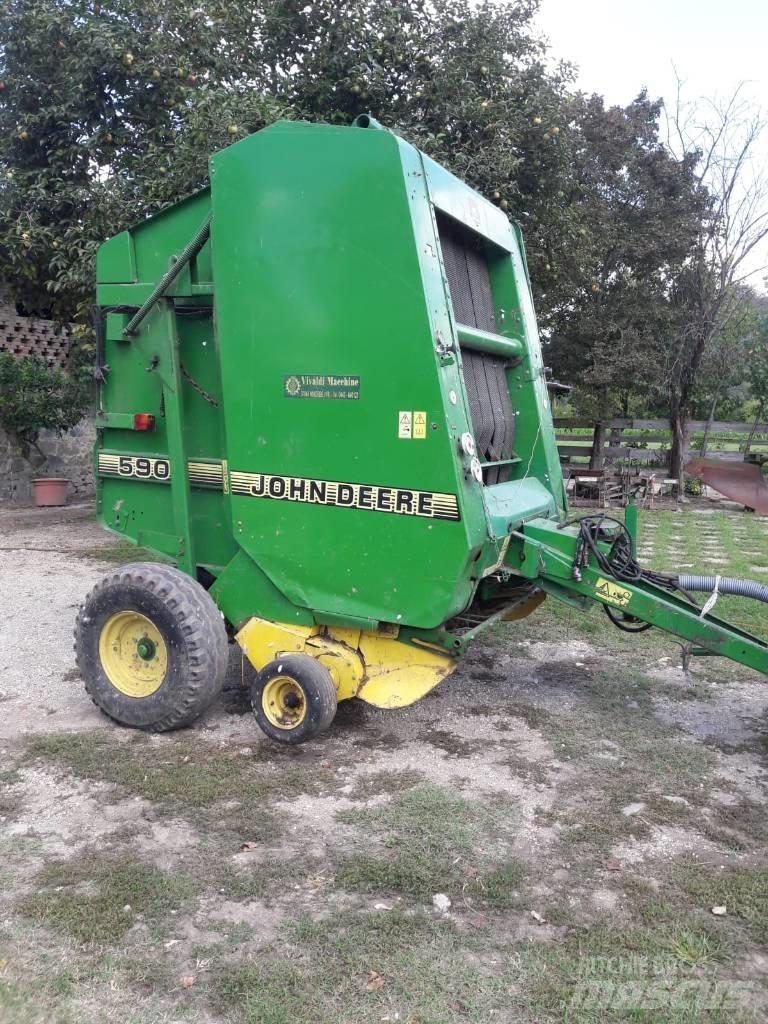 John Deere 590 Рулонные пресс-подборщики