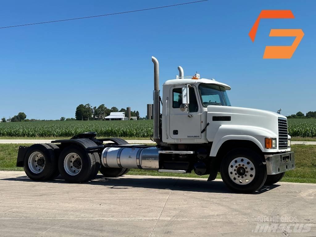 Mack CH 613 Седельные тягачи