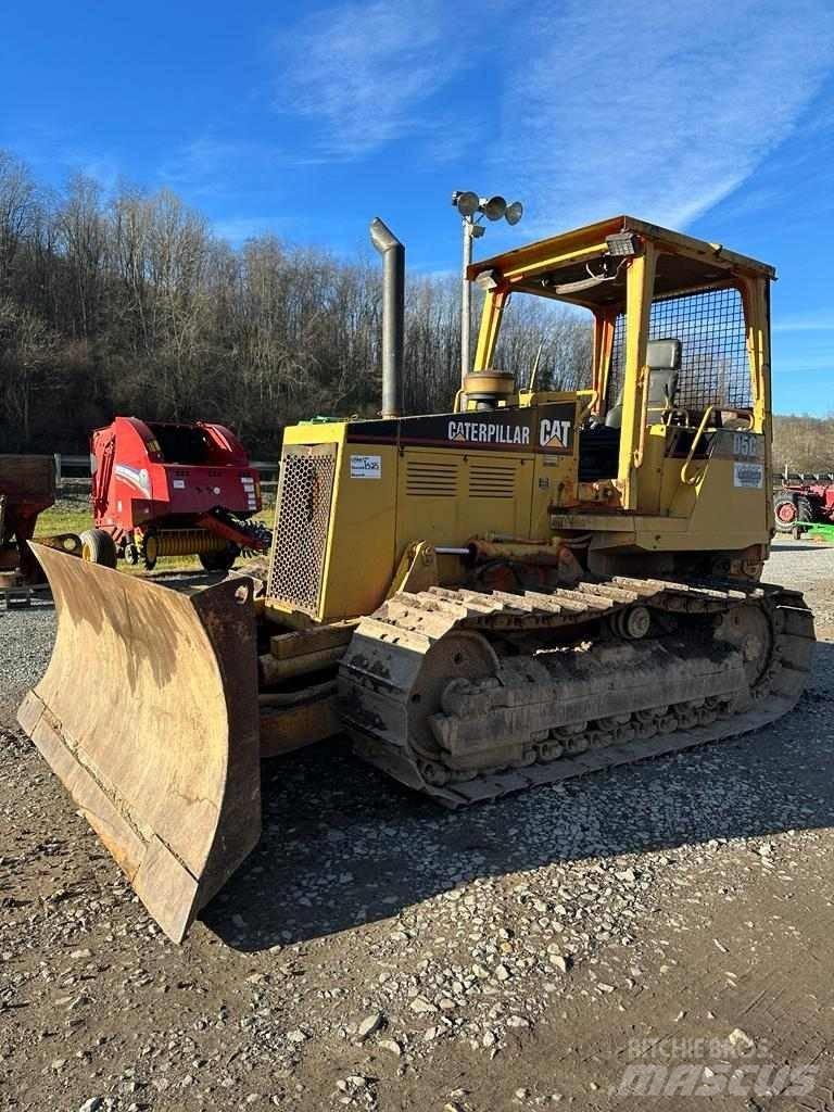 CAT D5C Гусеничные бульдозеры