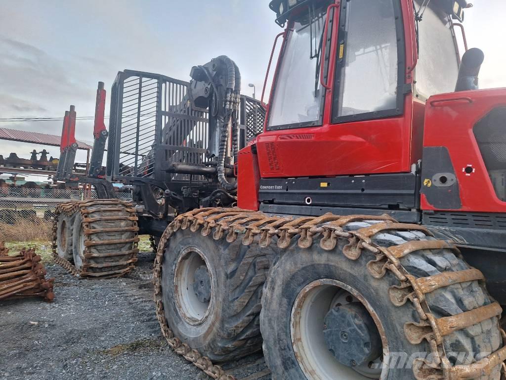 Komatsu 895 Форвардеры