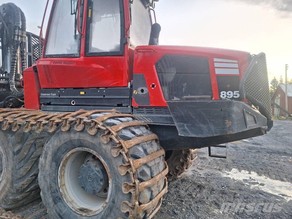 Komatsu 895 Форвардеры