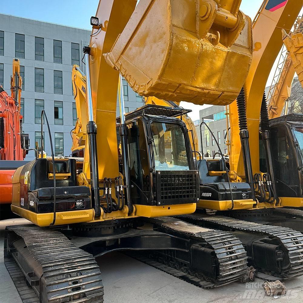 CAT 323 D Гусеничные экскаваторы