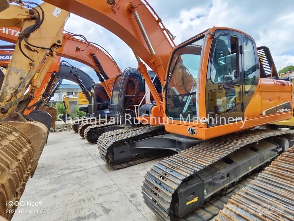 Doosan 225-7 Гусеничные экскаваторы
