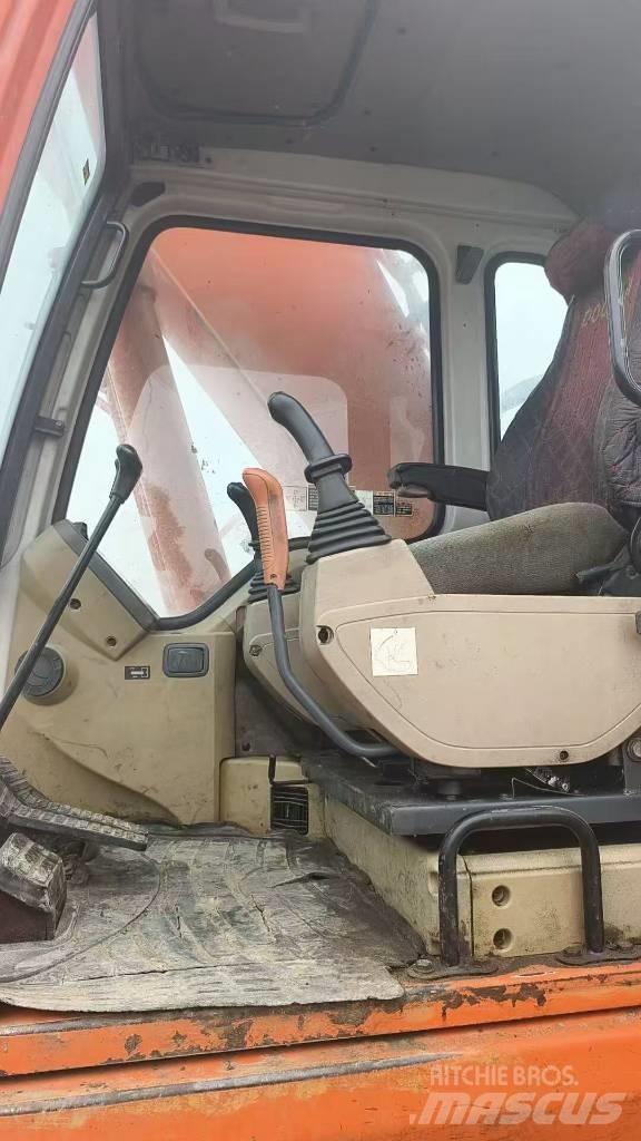 Doosan DH 225 LC-7 Гусеничные экскаваторы