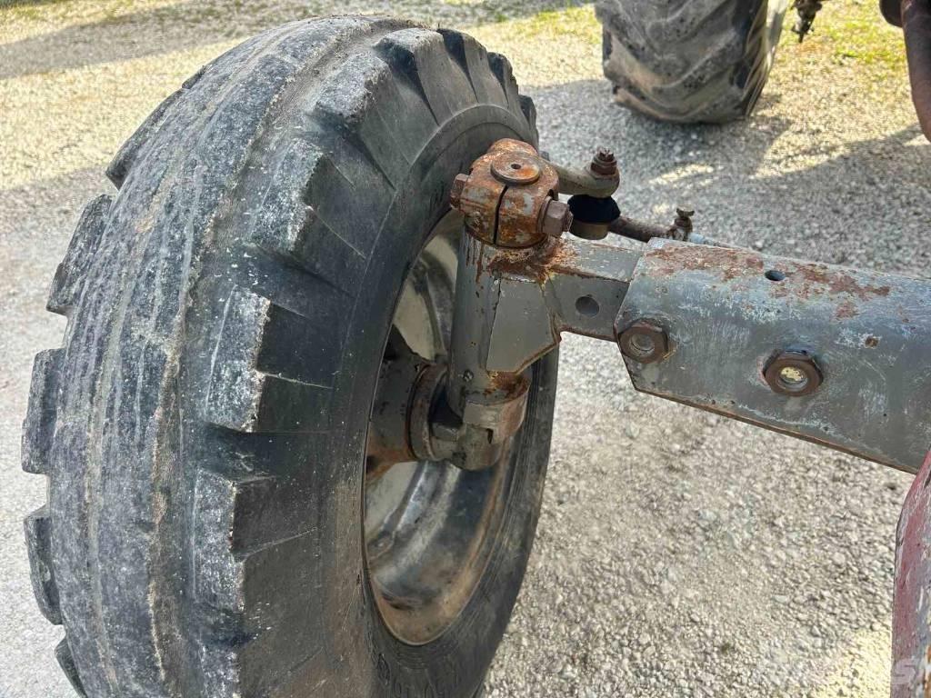 Massey Ferguson 165 Трактора