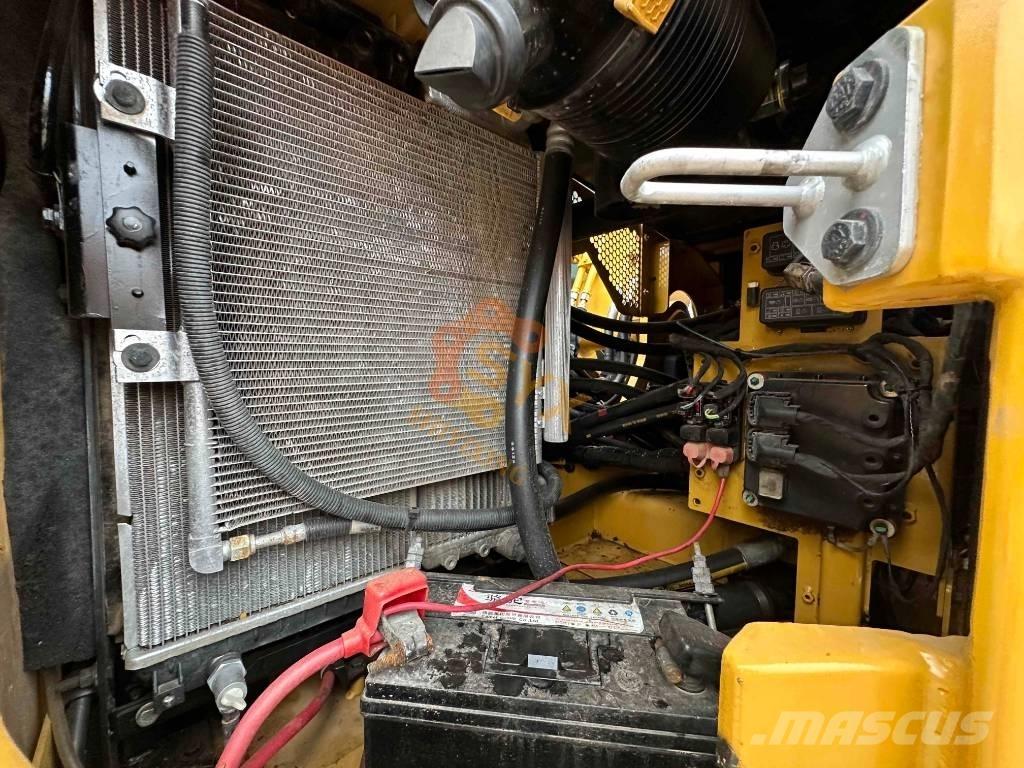 CAT 310 Гусеничные экскаваторы