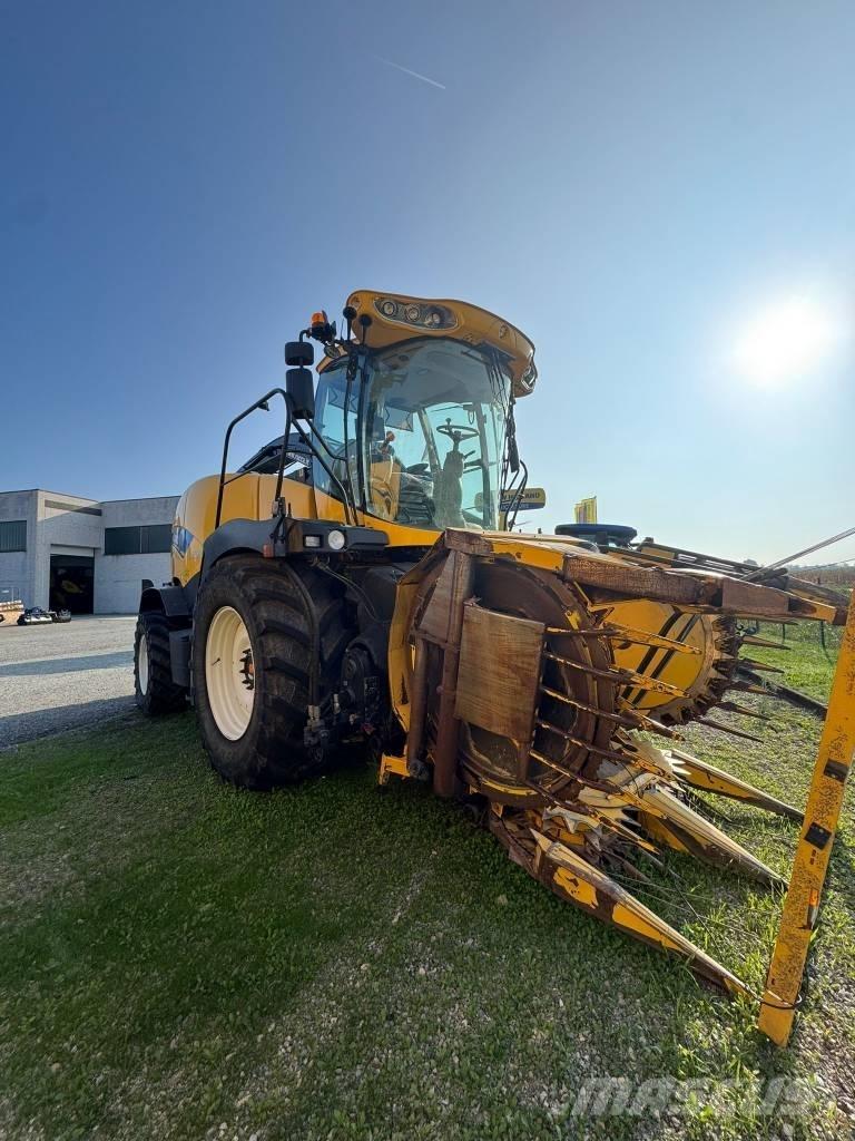 New Holland FR 600 Самоходные кормоуборочные комбайны
