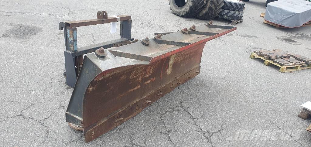 Vreten K2400 Снежные отвалы и плуги