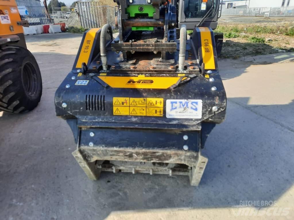 MB Crusher BF 90.3 Дробильные ковши