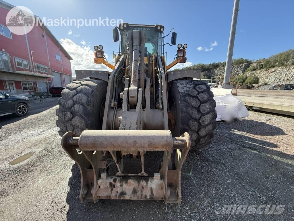 Volvo L 180 F Фронтальные погрузчики
