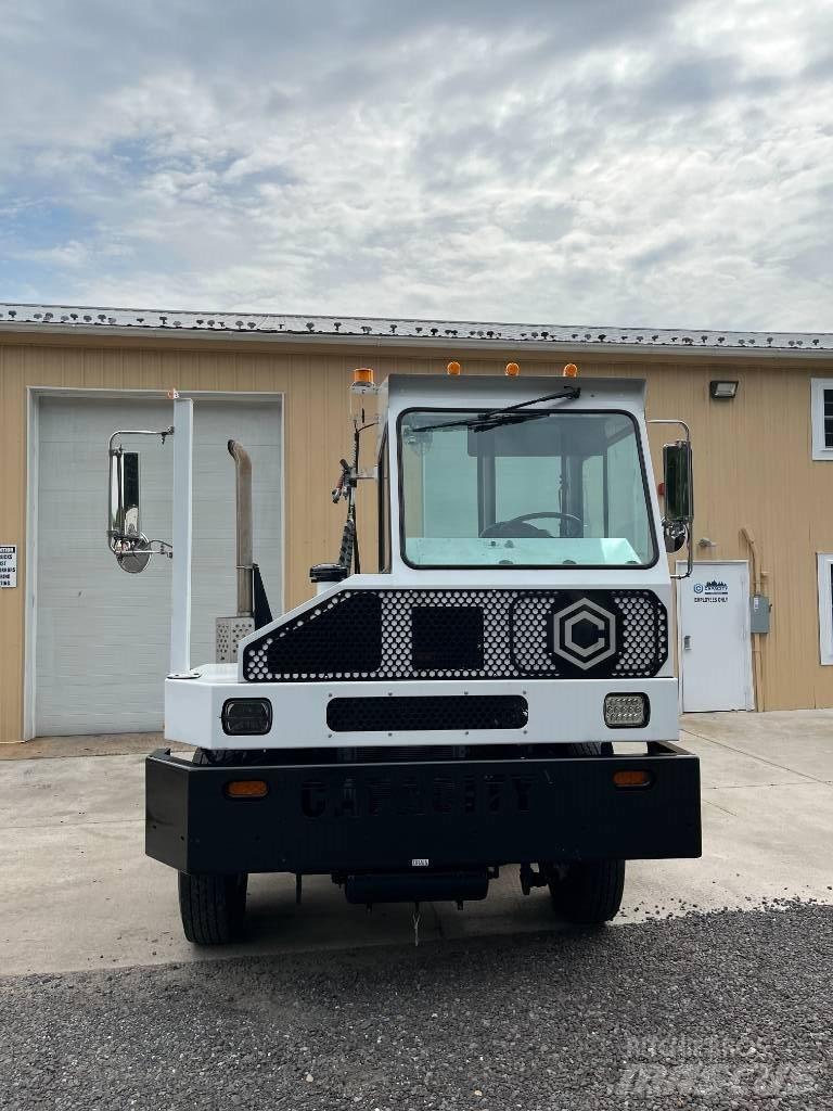 Capacity TJ5000 Терминальные тягачи