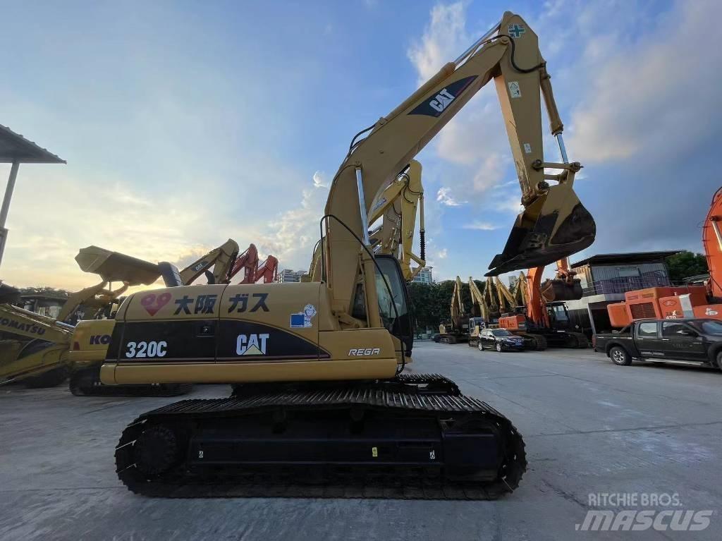 CAT 320C Малые экскаваторы 7т-12т