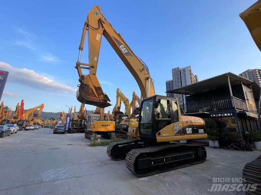 CAT 320C Малые экскаваторы 7т-12т
