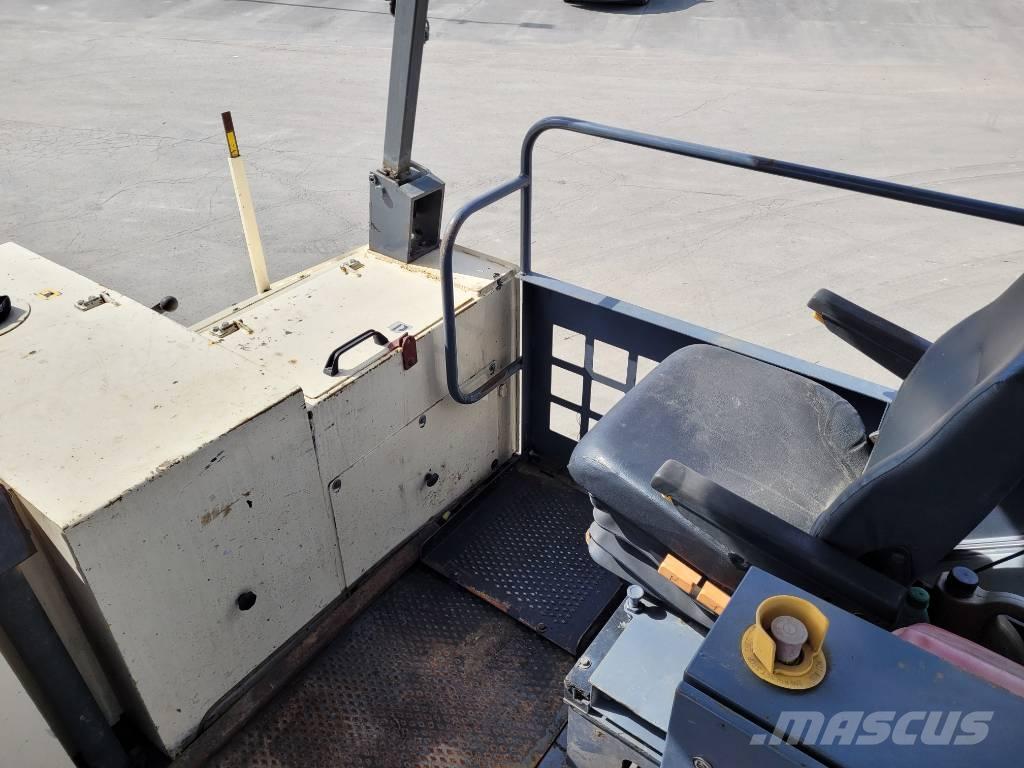 ABG Titan 326 Асфальтоукладчики