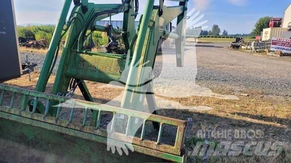 John Deere 740 Навесное оборудование и запчасти