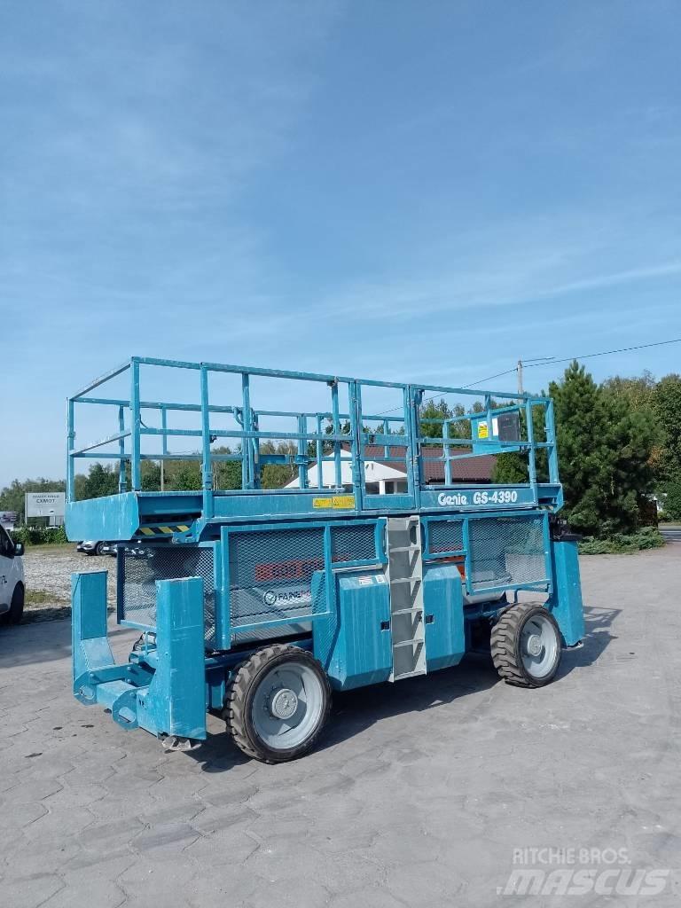 Genie 4390 Ножничные подъемники
