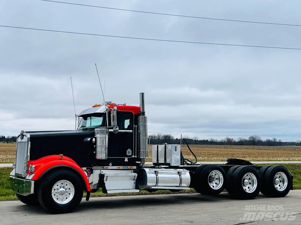 Kenworth W 900 Седельные тягачи