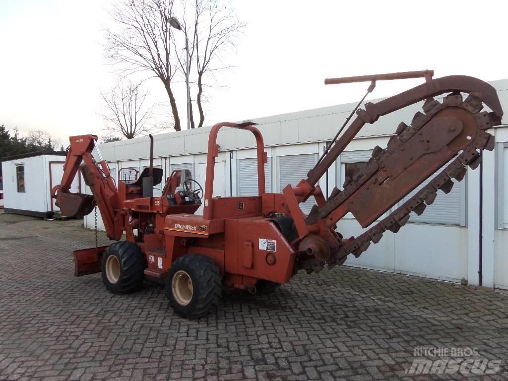 Ditch Witch 4010 DD Траншеекопатели