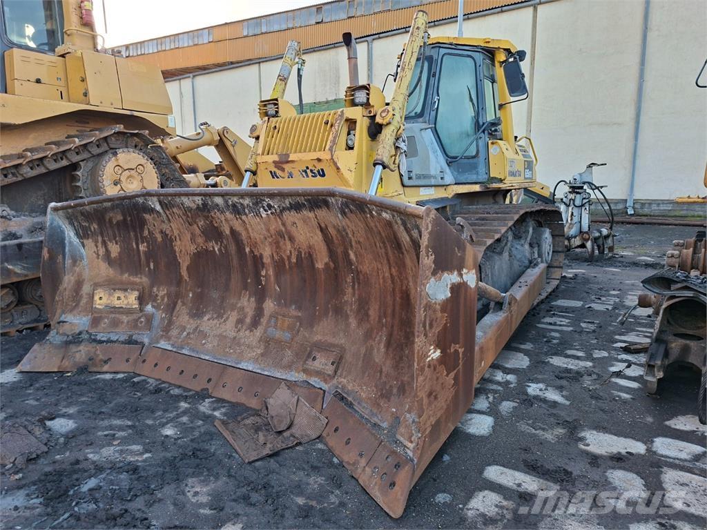 Komatsu D65EX-12 Прочие фургоны