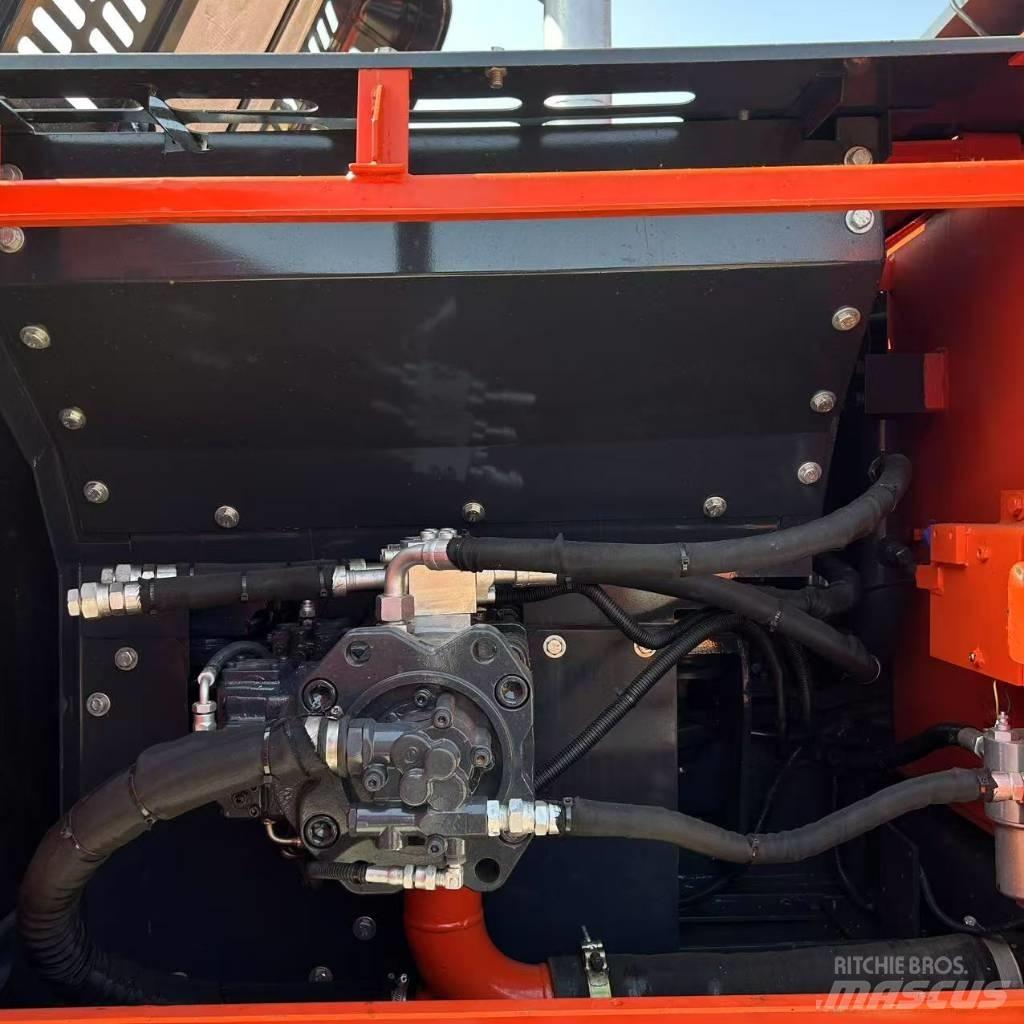 Doosan 225LC-9c Гусеничные экскаваторы