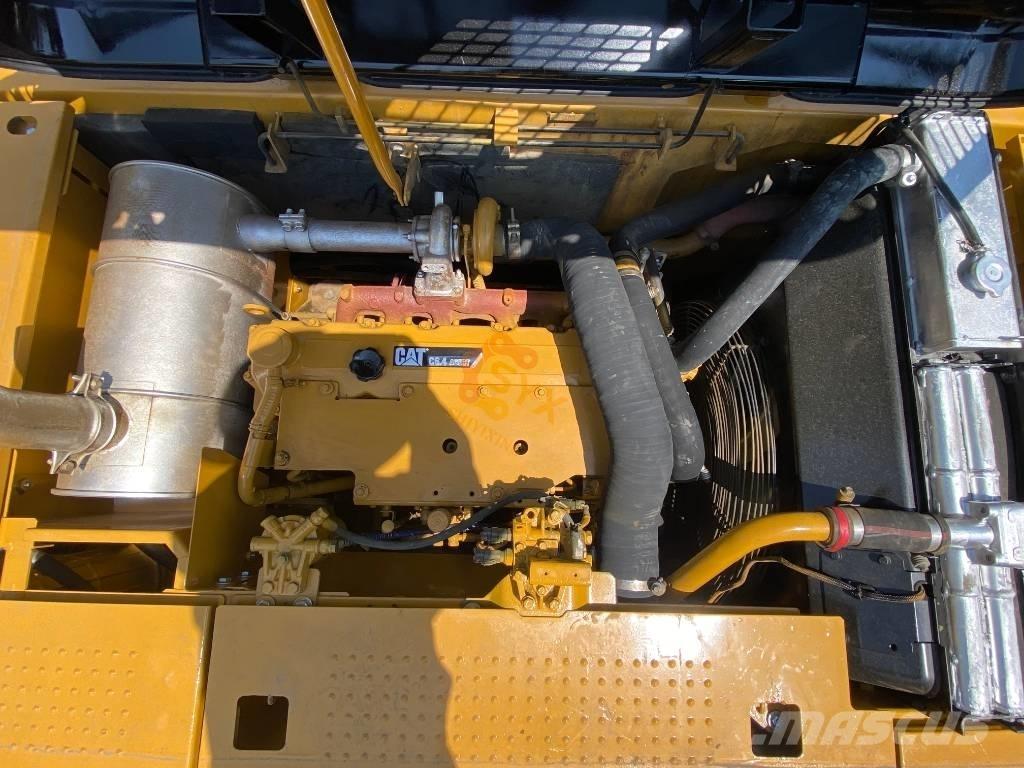 CAT CAT320 D2 Гусеничные экскаваторы