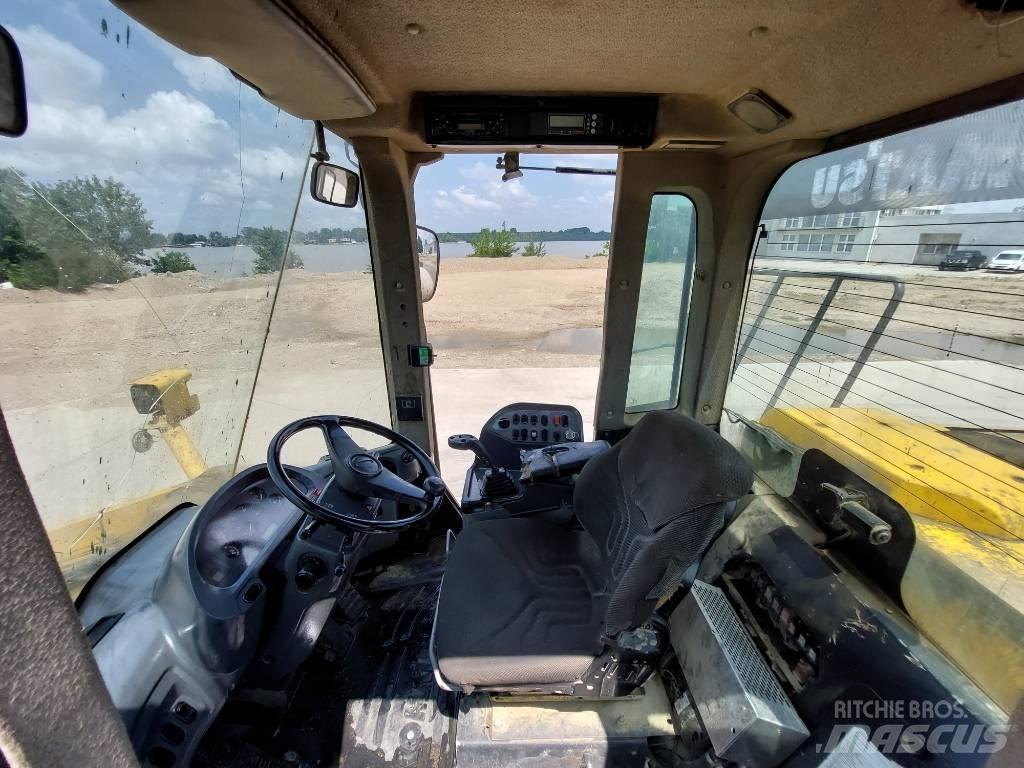 Komatsu WA 430-6E0 Фронтальные погрузчики